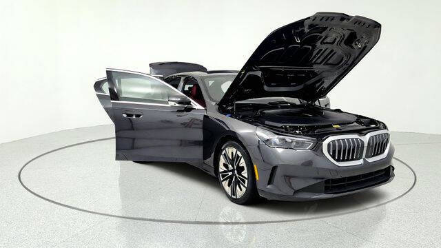2026 BMW i5 eDrive40