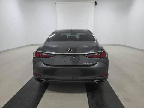 2022 Lexus ES 350