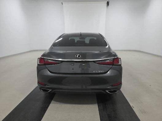 2022 Lexus ES 350