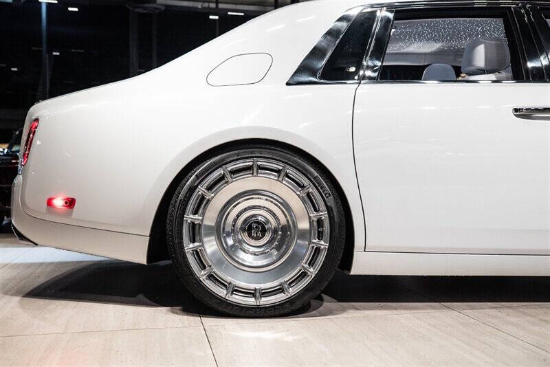 2025 Rolls-Royce Phantom