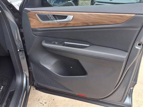 2025 Volkswagen Atlas SE