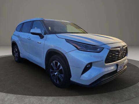 2021 Toyota Highlander Hybrid XLE