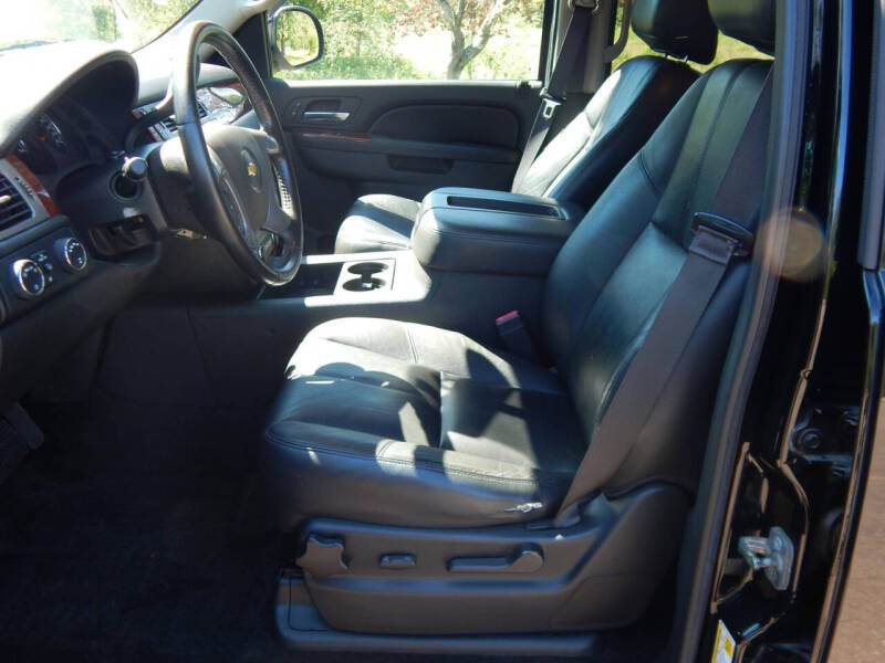 2013 Chevrolet Avalanche LT Black Diamond