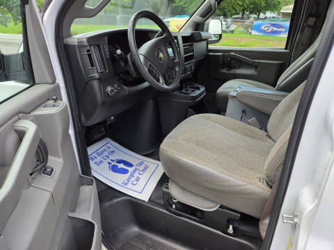 2017 Chevrolet Express 2500