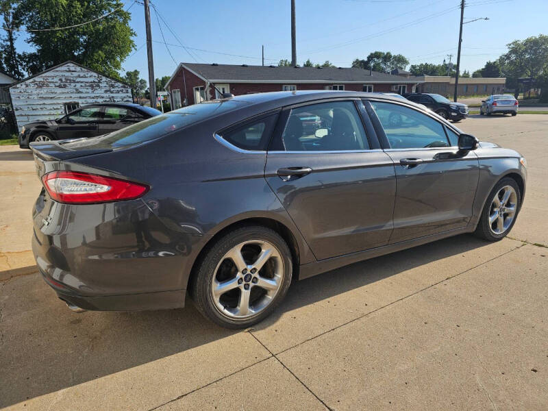 2015 Ford Fusion SE