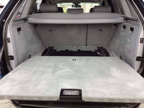 2002 BMW X5 4.4i