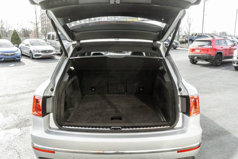 2019 Bentley Bentayga V8