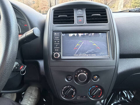 2019 Nissan Versa S Plus