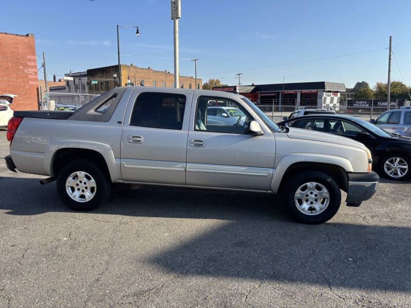 2005 Chevrolet Avalanche 1500 LT