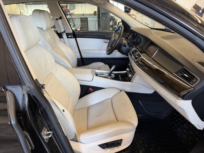 2010 BMW 5 Series 550i xDrive Gran Turismo