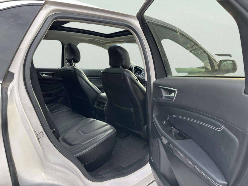 2016 Ford Edge Titanium