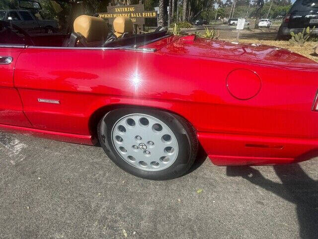 1991 Alfa Romeo Spider Veloce