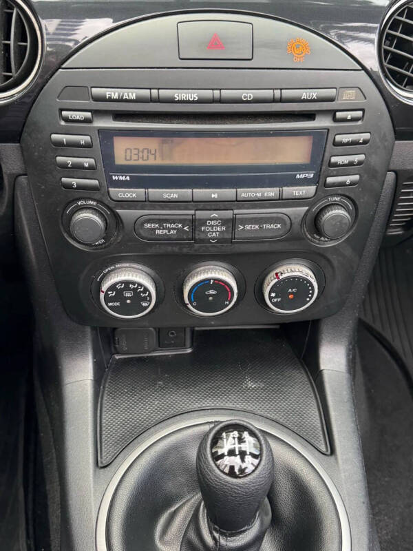 2013 Mazda MX-5 Miata Sport