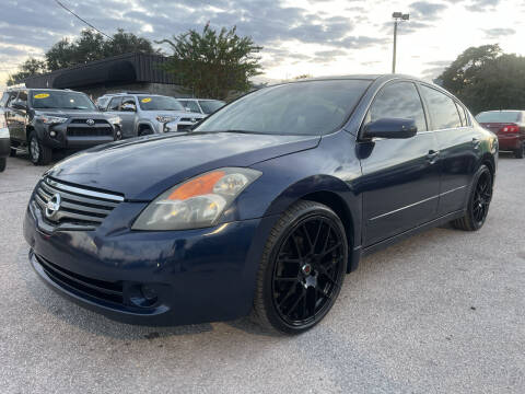 2009 Nissan Altima for sale at Marvin Motors in Kissimmee FL