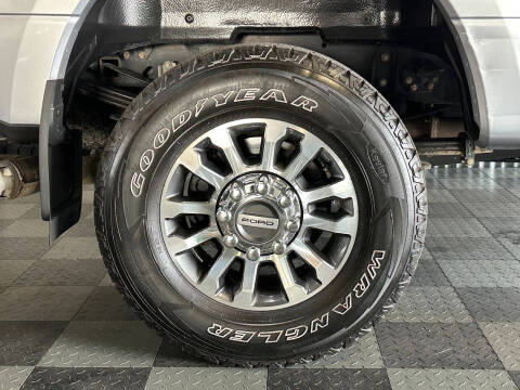 2022 Ford F-350 Super Duty Lariat