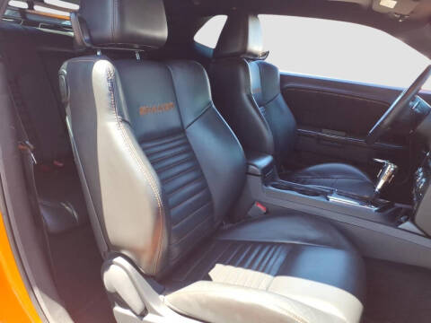 2014 Dodge Challenger R/T Shaker Package