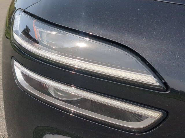 2023 Genesis G70