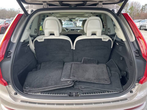 2023 Volvo XC90 B5 Core