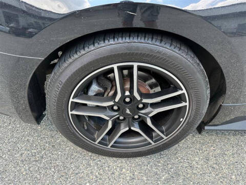 2017 Ford Mustang V6