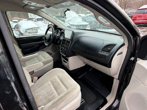 2016 Dodge Grand Caravan SXT Plus