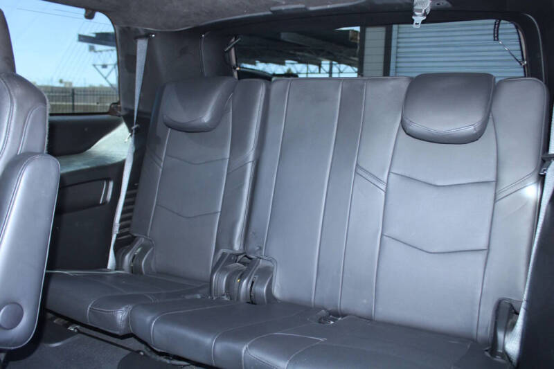 2019 Cadillac Escalade Platinum
