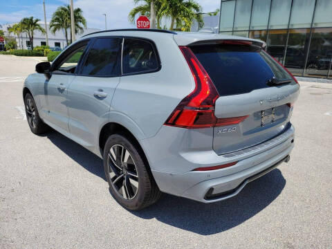 2026 Volvo XC60 B5 Plus