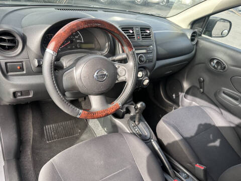 2014 Nissan Versa 1.6 S Plus
