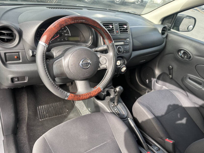 2014 Nissan Versa 1.6 S Plus