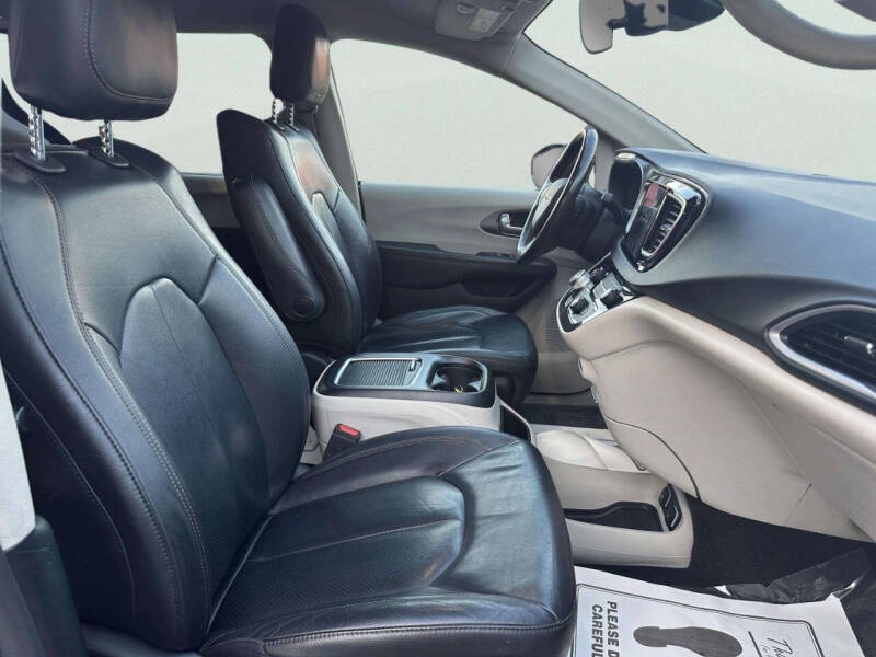 2020 Chrysler Pacifica Touring L Plus