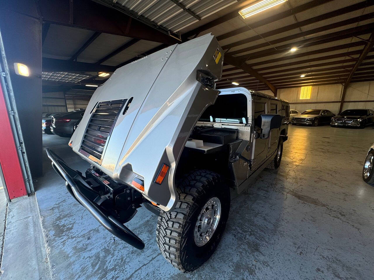 2003 HUMMER H1 for sale at Carnival Car Company in Victoria, TX