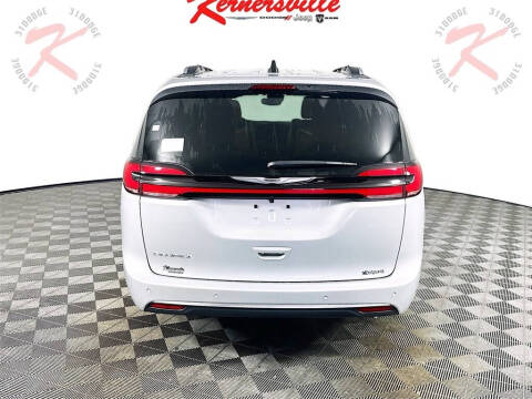 2026 Chrysler Pacifica Pinnacle