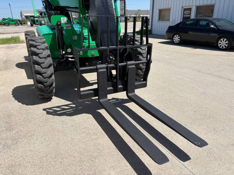 2016 JLG 8042 TELEHANDLER/FORKLIFT