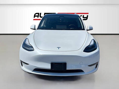 2023 Tesla Model Y Long Range