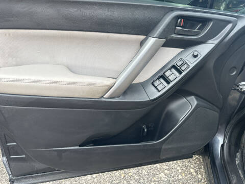 2016 Subaru Forester 2.5i