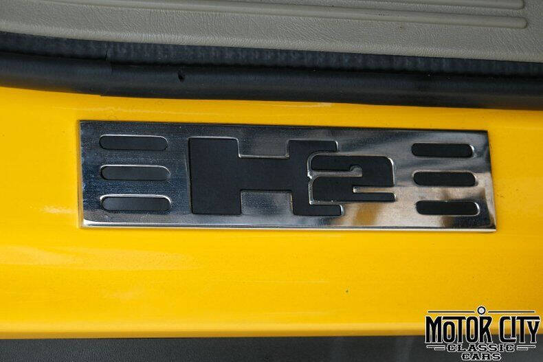 2003 HUMMER H2