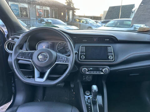 2018 Nissan Kicks SR