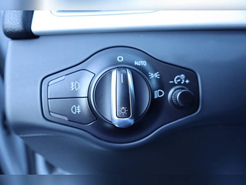 2015 Audi A4 2.0T quattro Premium