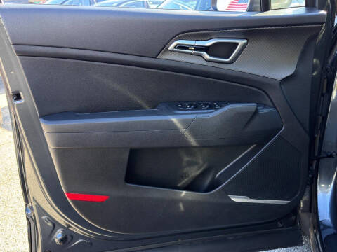 2023 Kia Sportage Hybrid LX