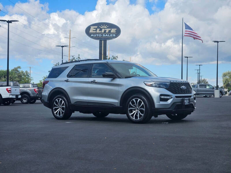 2023 Ford Explorer ST's photo