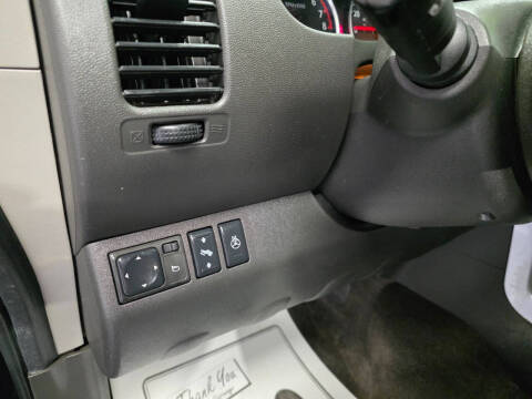 2012 Nissan Pathfinder LE