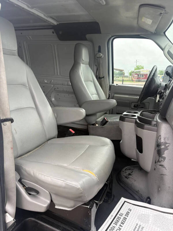 2011 Ford E-Series E-150