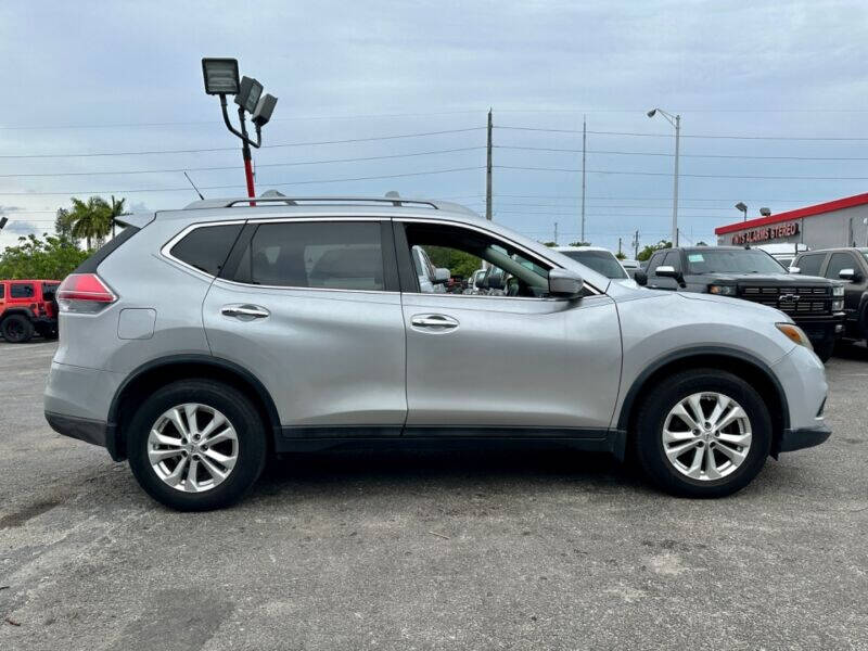 2014 Nissan Rogue  - $16,995