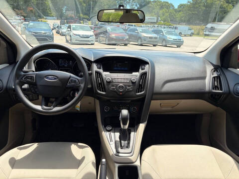 2017 Ford Focus SE