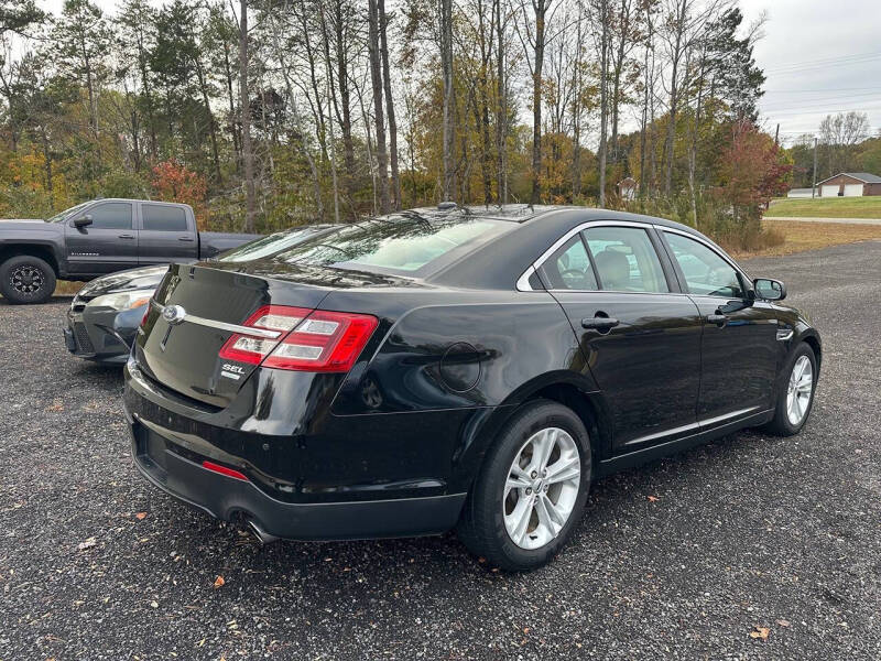 2017 Ford Taurus SEL