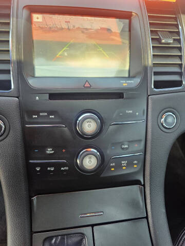 2016 Ford Taurus SEL