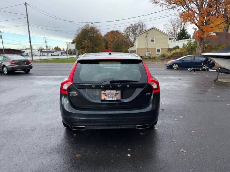 2017 Volvo V60 T5 Premier