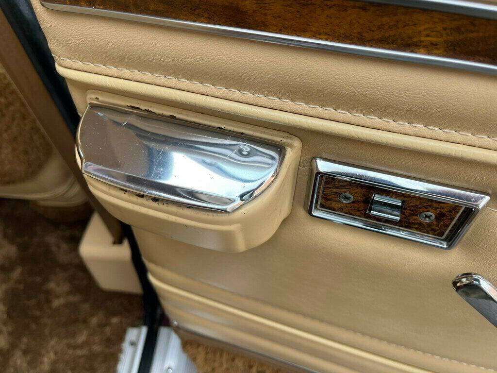 1981 Jeep Wagoneer 86