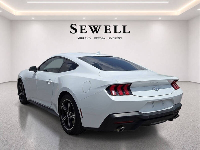 2024 Ford Mustang EcoBoost