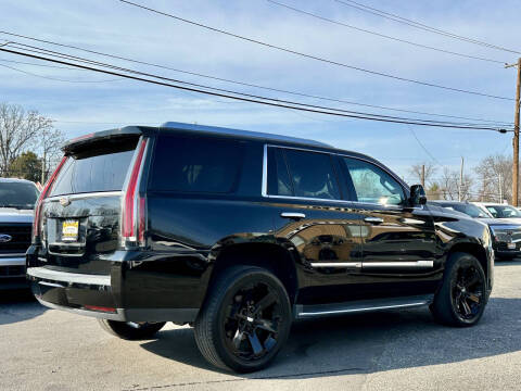 2018 Cadillac Escalade Standard