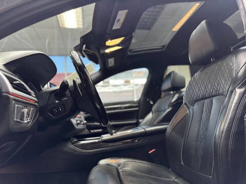 2017 BMW 7 Series 750i